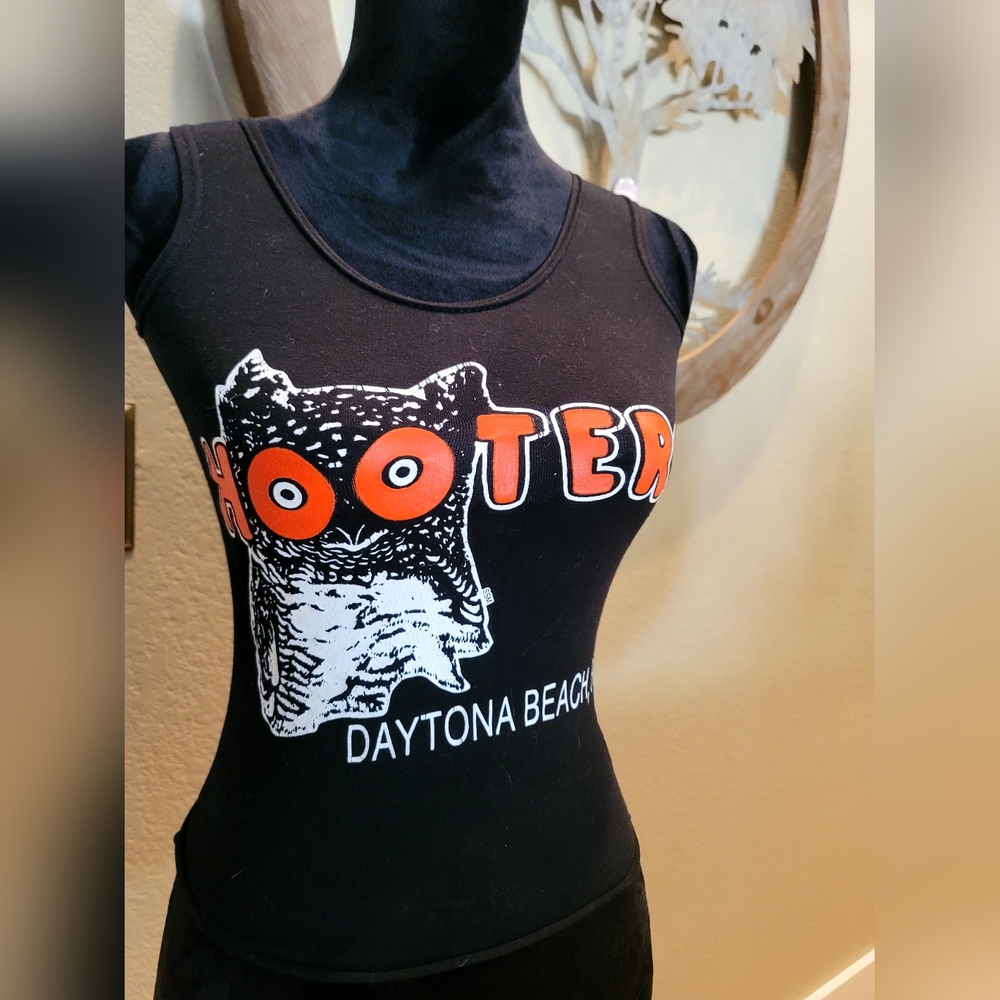 Dayona Beach, FL Hooters Black  Tank Top XS size by HOOTERS